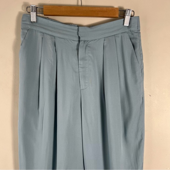 Anthropologie The Korner Blue High Rise Lightweight Pleated Tapered Leg Pant 4 - Picture 4 of 13